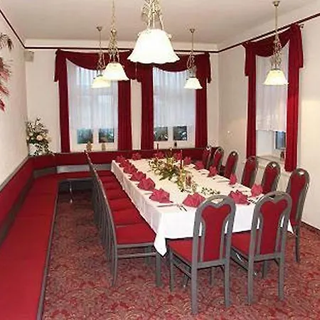 Waldhotel & Restaurant Bergschlosschen Hetzdorf