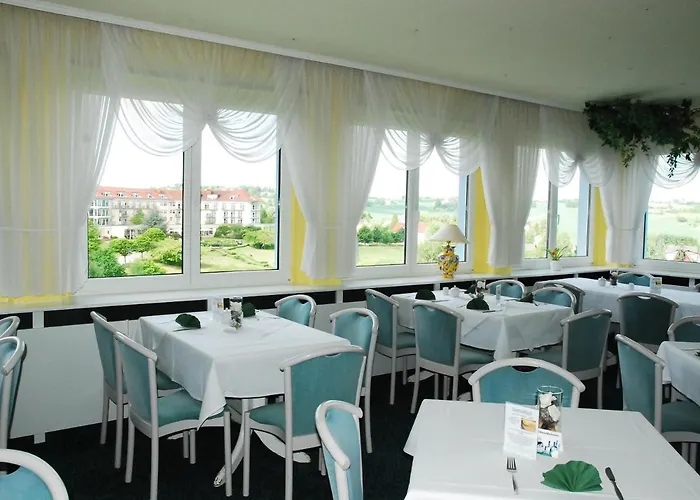 Waldhotel & Restaurant Bergschlosschen 3* Hetzdorf
